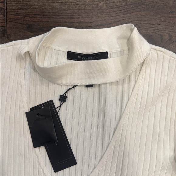 BCBGMaxazria Cold Shoulder Choker Neck Top - Picture 4 of 7